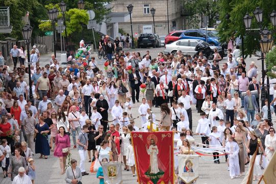 Chełm. Boże Ciało 2024. Procesja przeszła ulicami miasta [GALERIA ZDJĘĆ]