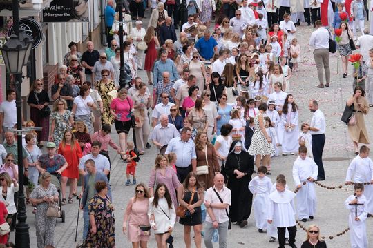 Chełm. Boże Ciało 2024. Procesja przeszła ulicami miasta [GALERIA ZDJĘĆ]