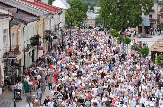 Chełm. Boże Ciało 2024. Procesja przeszła ulicami miasta [GALERIA ZDJĘĆ]