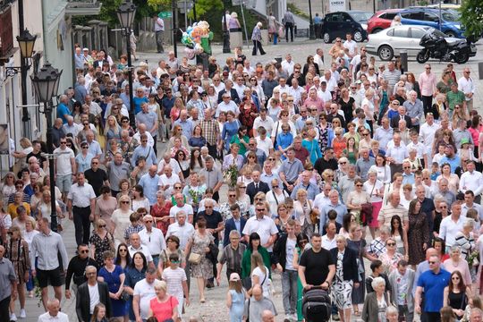 Chełm. Boże Ciało 2024. Procesja przeszła ulicami miasta [GALERIA ZDJĘĆ]