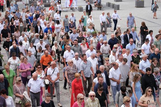 Chełm. Boże Ciało 2024. Procesja przeszła ulicami miasta [GALERIA ZDJĘĆ]