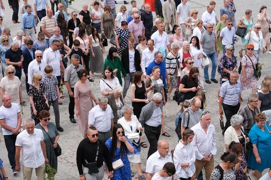 Chełm. Boże Ciało 2024. Procesja przeszła ulicami miasta [GALERIA ZDJĘĆ]