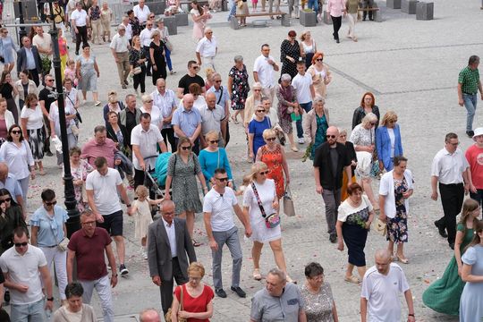 Chełm. Boże Ciało 2024. Procesja przeszła ulicami miasta [GALERIA ZDJĘĆ]