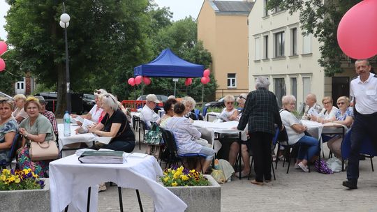 Chełmska biesiada seniorów  "Na ludową nutę z wiankiem w tle" [GALERIA ZDJĘĆ]