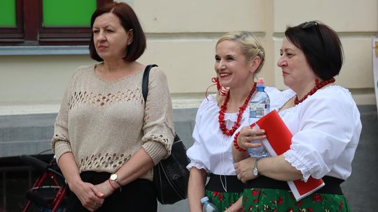 Chełmska biesiada seniorów  "Na ludową nutę z wiankiem w tle" [GALERIA ZDJĘĆ]
