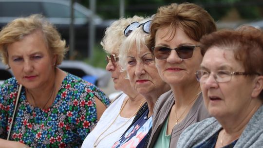 Chełmska biesiada seniorów  "Na ludową nutę z wiankiem w tle" [GALERIA ZDJĘĆ]