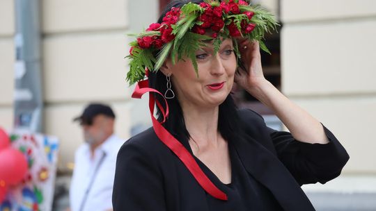 Chełmska biesiada seniorów  "Na ludową nutę z wiankiem w tle" [GALERIA ZDJĘĆ]