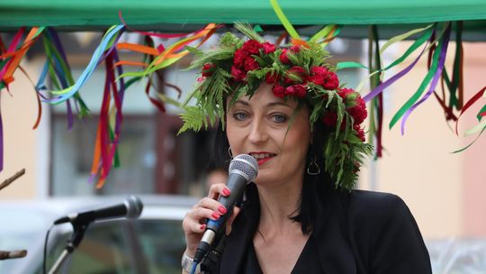 Chełmska biesiada seniorów  "Na ludową nutę z wiankiem w tle" [GALERIA ZDJĘĆ]