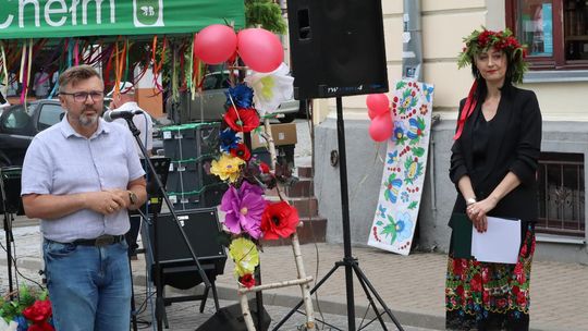 Chełmska biesiada seniorów  "Na ludową nutę z wiankiem w tle" [GALERIA ZDJĘĆ]