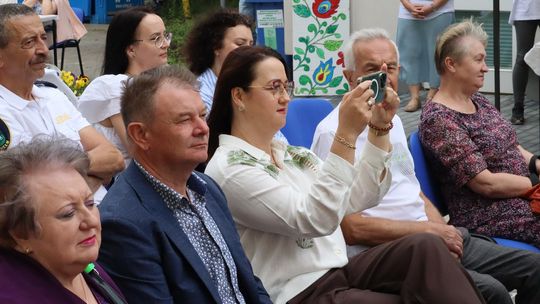 Chełmska biesiada seniorów  "Na ludową nutę z wiankiem w tle" [GALERIA ZDJĘĆ]