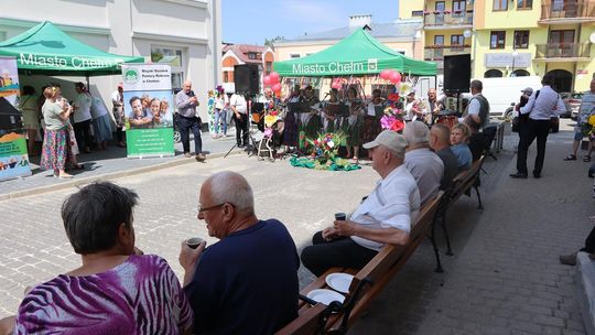 Chełmska biesiada seniorów  "Na ludową nutę z wiankiem w tle" [GALERIA ZDJĘĆ]