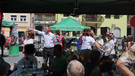 Chełmska biesiada seniorów  "Na ludową nutę z wiankiem w tle" [GALERIA ZDJĘĆ]