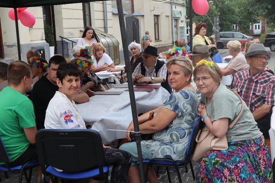 Chełmska biesiada seniorów  "Na ludową nutę z wiankiem w tle" [GALERIA ZDJĘĆ]
