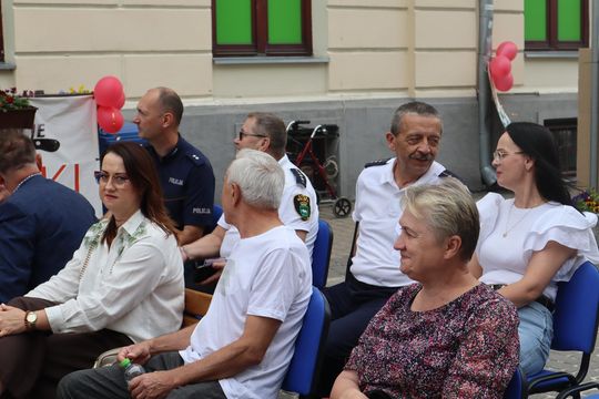 Chełmska biesiada seniorów  "Na ludową nutę z wiankiem w tle" [GALERIA ZDJĘĆ]