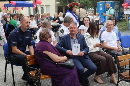 Chełmska biesiada seniorów  "Na ludową nutę z wiankiem w tle" [GALERIA ZDJĘĆ]