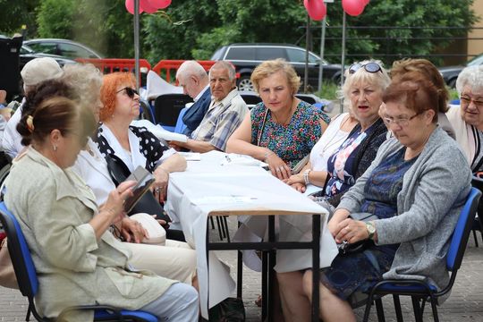 Chełmska biesiada seniorów  "Na ludową nutę z wiankiem w tle" [GALERIA ZDJĘĆ]