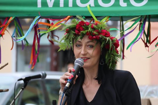 Chełmska biesiada seniorów  "Na ludową nutę z wiankiem w tle" [GALERIA ZDJĘĆ]