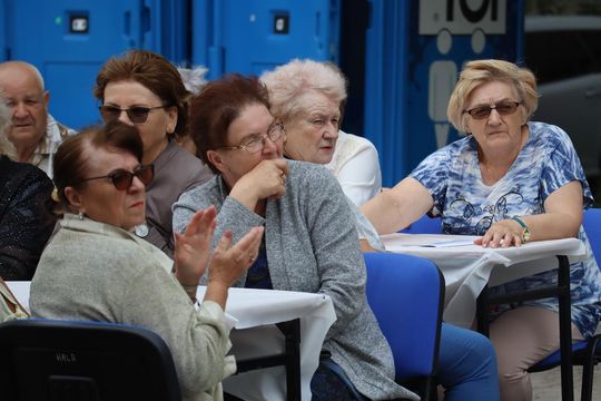 Chełmska biesiada seniorów  "Na ludową nutę z wiankiem w tle" [GALERIA ZDJĘĆ]