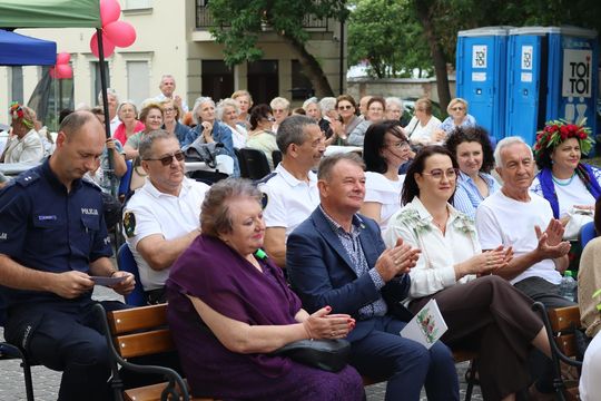 Chełmska biesiada seniorów  "Na ludową nutę z wiankiem w tle" [GALERIA ZDJĘĆ]