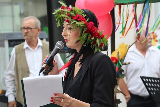 Chełmska biesiada seniorów  "Na ludową nutę z wiankiem w tle" [GALERIA ZDJĘĆ]