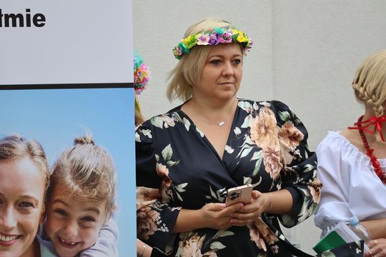 Chełmska biesiada seniorów  "Na ludową nutę z wiankiem w tle" [GALERIA ZDJĘĆ]