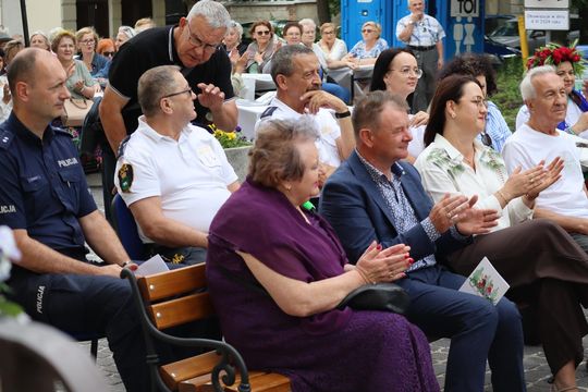 Chełmska biesiada seniorów  "Na ludową nutę z wiankiem w tle" [GALERIA ZDJĘĆ]