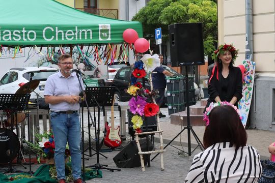 Chełmska biesiada seniorów  "Na ludową nutę z wiankiem w tle" [GALERIA ZDJĘĆ]