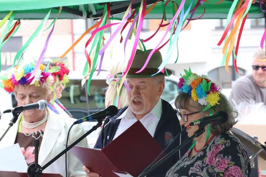 Chełmska biesiada seniorów  "Na ludową nutę z wiankiem w tle" [GALERIA ZDJĘĆ]