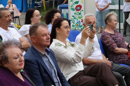 Chełmska biesiada seniorów  "Na ludową nutę z wiankiem w tle" [GALERIA ZDJĘĆ]