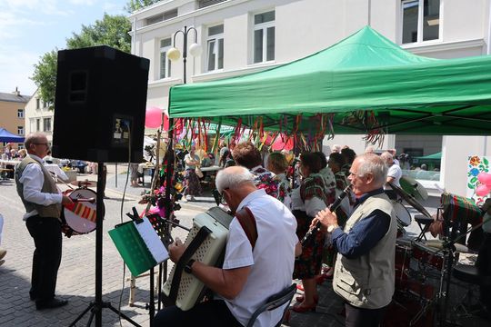 Chełmska biesiada seniorów  "Na ludową nutę z wiankiem w tle" [GALERIA ZDJĘĆ]