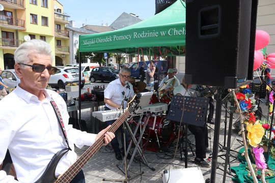 Chełmska biesiada seniorów  "Na ludową nutę z wiankiem w tle" [GALERIA ZDJĘĆ]