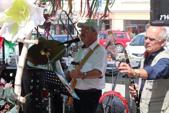 Chełmska biesiada seniorów  "Na ludową nutę z wiankiem w tle" [GALERIA ZDJĘĆ]