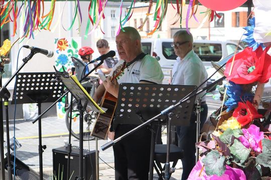 Chełmska biesiada seniorów  "Na ludową nutę z wiankiem w tle" [GALERIA ZDJĘĆ]
