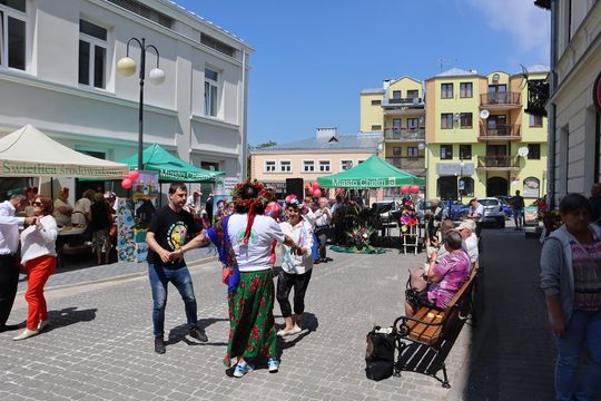 Chełmska biesiada seniorów  "Na ludową nutę z wiankiem w tle" [GALERIA ZDJĘĆ]