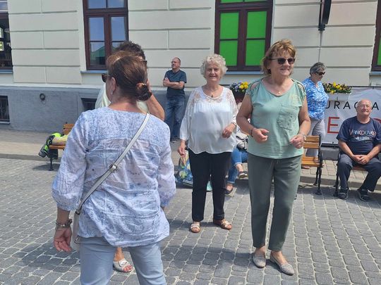 Chełmska biesiada seniorów  "Na ludową nutę z wiankiem w tle" [GALERIA ZDJĘĆ]