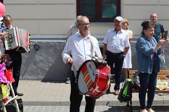 Chełmska biesiada seniorów  "Na ludową nutę z wiankiem w tle" [GALERIA ZDJĘĆ]