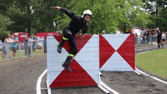 Powiatowe Zawody Sportowo-Pożarnicze w Dubecznie [ZDJĘCIA]