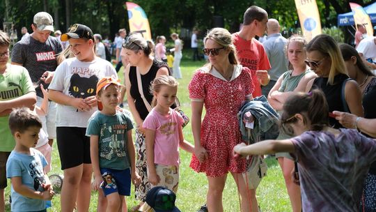 Chełm. Festyn Bezpieczne wakacje z MDK i Fundacją CEMEX [GALERIA ZDJĘĆ]