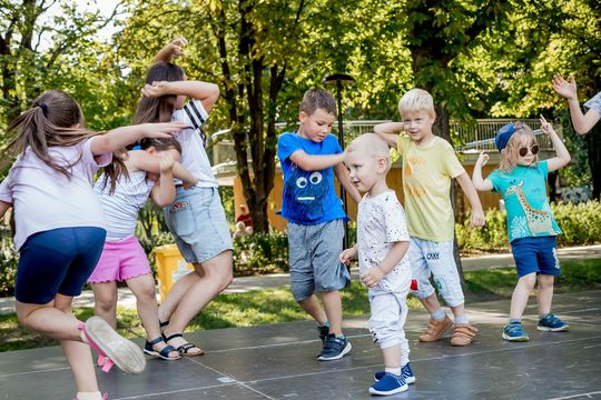 Chełm. Festyn Bezpieczne wakacje z MDK i Fundacją CEMEX cz. 2 [GALERIA ZDJĘĆ]