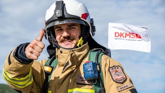 998 strażaków z całej Polski zdobyło szczyt Karkonoszy. Byli tam ochotnicy z Siedliszcza! [GALERIA ZDJĘĆ]