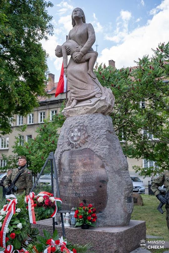 Chełm. Obchody 81. rocznicy Rzezi Wołyńskiej [GALERIA ZDJĘĆ]