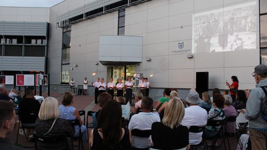 Chełm. Plenerowy spektakl w 80. rocznicę Powstania Warszawskiego [GALERIA ZDJĘĆ]