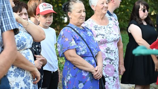 Powiat chełmski. Uroczyste otwarcie drogi powiatowej Żmudź Kolonia – Wólka Leszczańska oraz chodnika  [GALERIA ZDJĘĆ]