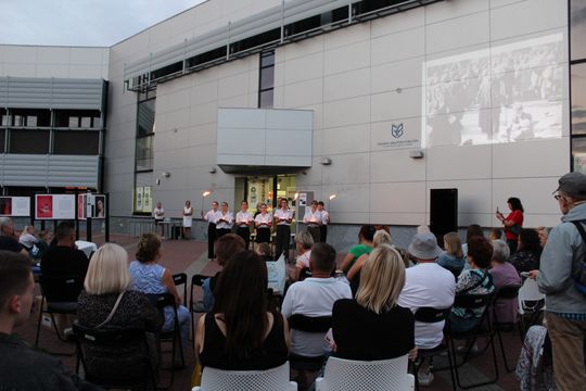 Chełm. Plenerowy spektakl w 80. rocznicę Powstania Warszawskiego [GALERIA ZDJĘĆ]