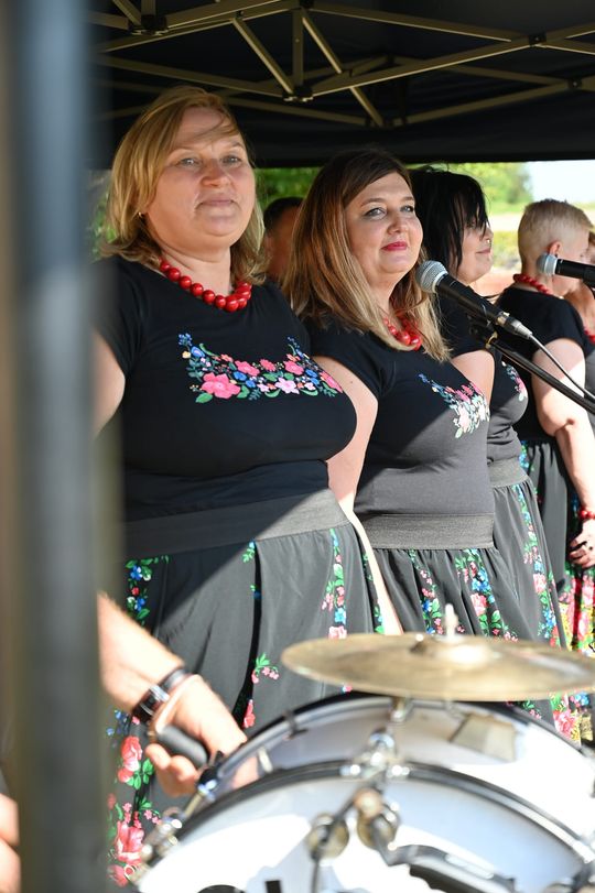 Powiat chełmski. Uroczyste otwarcie drogi powiatowej Żmudź Kolonia – Wólka Leszczańska oraz chodnika  [GALERIA ZDJĘĆ]