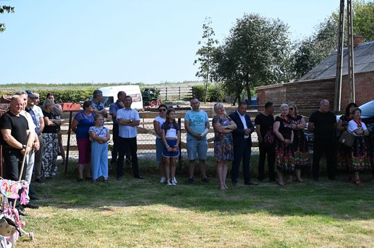 Powiat chełmski. Uroczyste otwarcie drogi powiatowej Żmudź Kolonia – Wólka Leszczańska oraz chodnika  [GALERIA ZDJĘĆ]