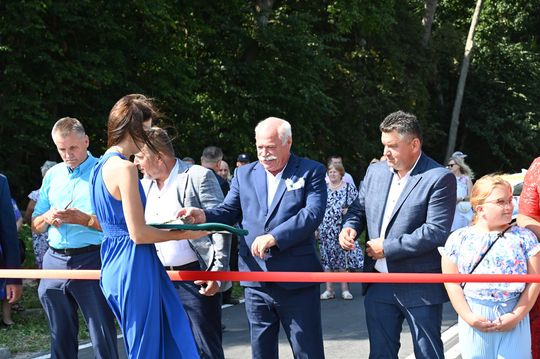Powiat chełmski. Uroczyste otwarcie drogi powiatowej Żmudź Kolonia – Wólka Leszczańska oraz chodnika  [GALERIA ZDJĘĆ]