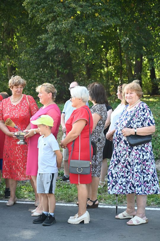 Powiat chełmski. Uroczyste otwarcie drogi powiatowej Żmudź Kolonia – Wólka Leszczańska oraz chodnika  [GALERIA ZDJĘĆ]