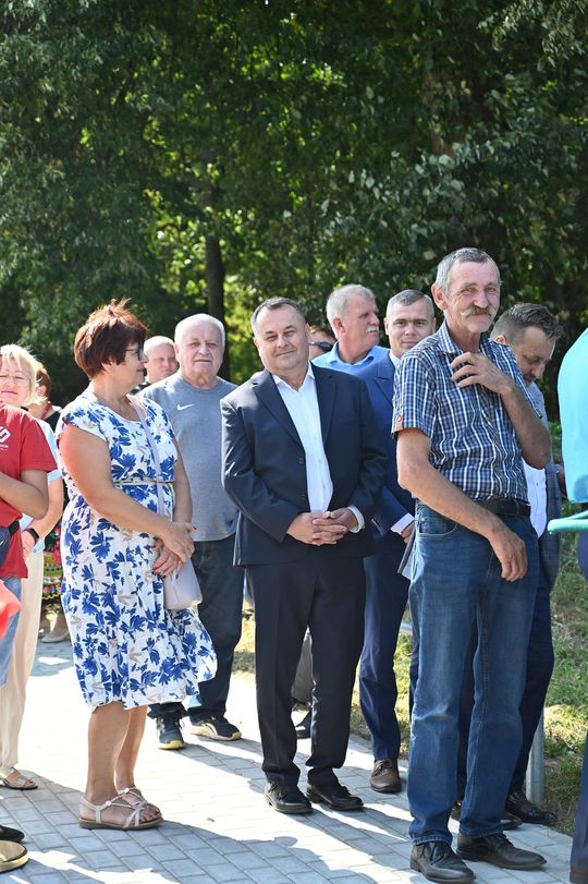 Powiat chełmski. Uroczyste otwarcie drogi powiatowej Żmudź Kolonia – Wólka Leszczańska oraz chodnika  [GALERIA ZDJĘĆ]