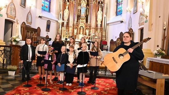 5. edycja PRZEGLĄDU PIEŚNI MARYJNEJ "Ciebie na wieki wychwalać będziemy" [GALERIA ZDJĘĆ]